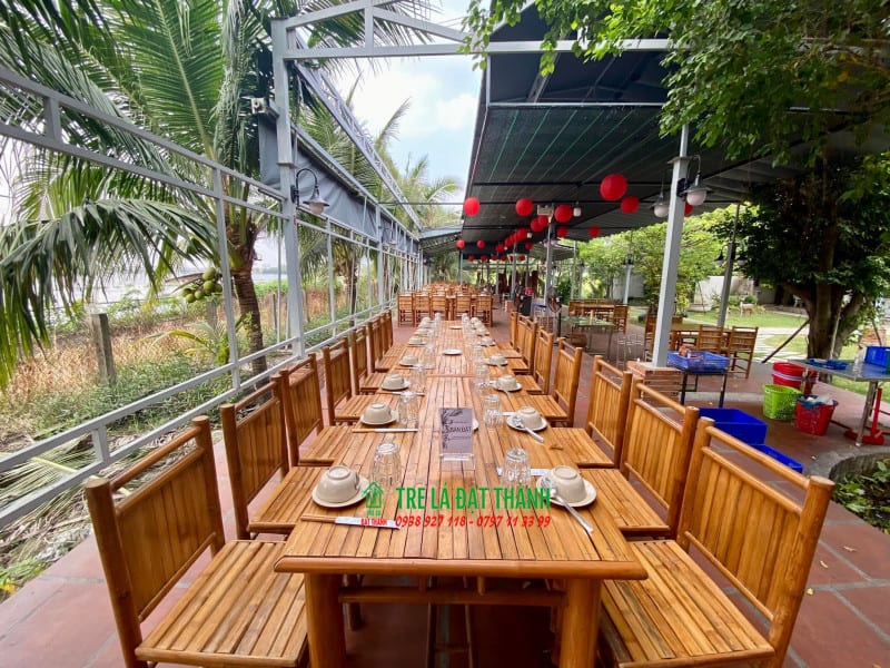 b&agrave;n ghế tre mặt b&agrave;o BGTMB001