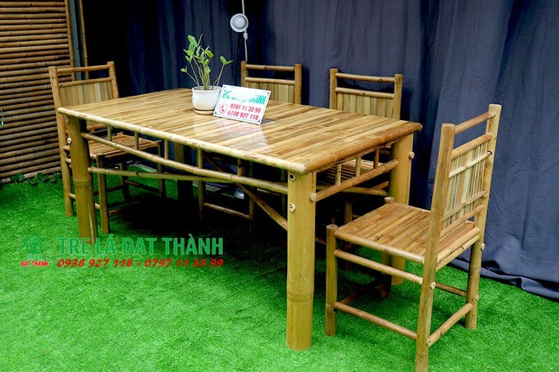 b&agrave;n ghế tre mặt b&agrave;o BGTMB001