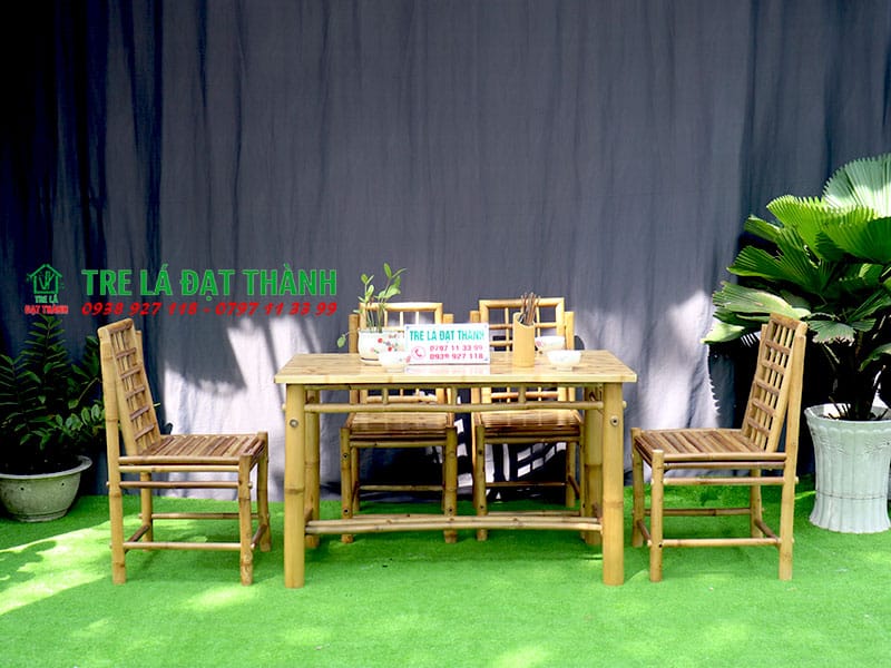 b&agrave;n ghế tre mặt b&agrave;o BGTMB002