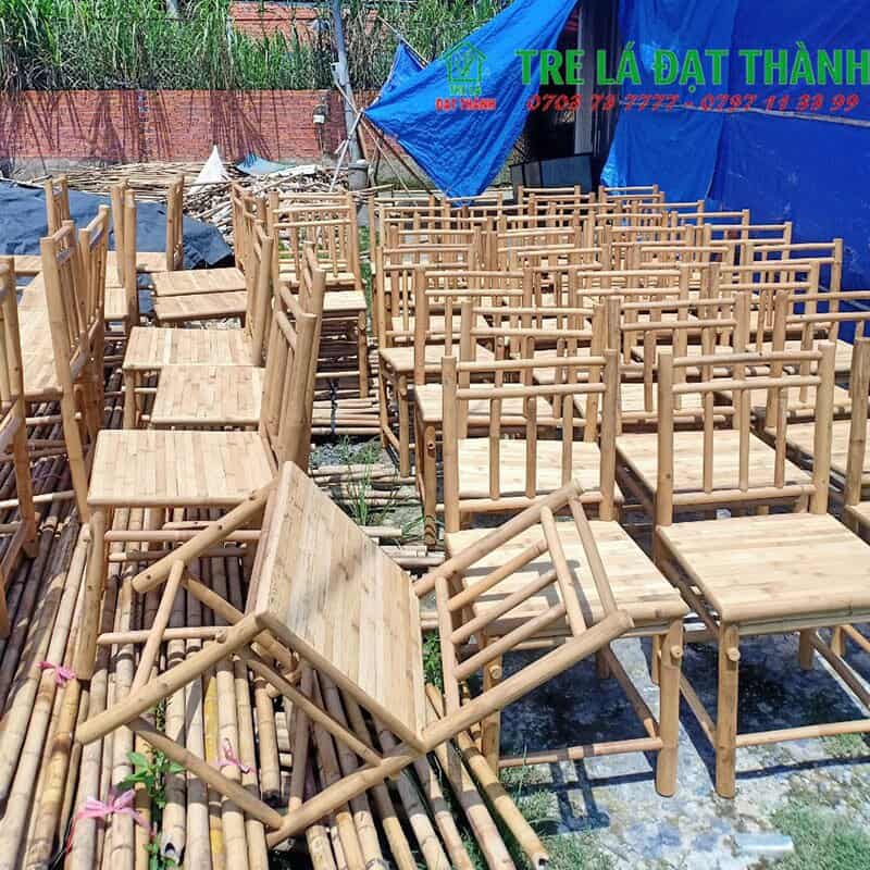 hoàn thiện sản phẩm bàn ghế tre