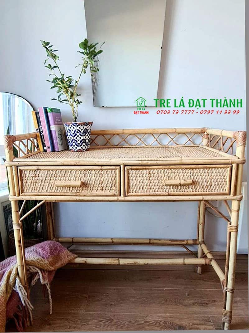 b&agrave;n trang điểm m&acirc;y