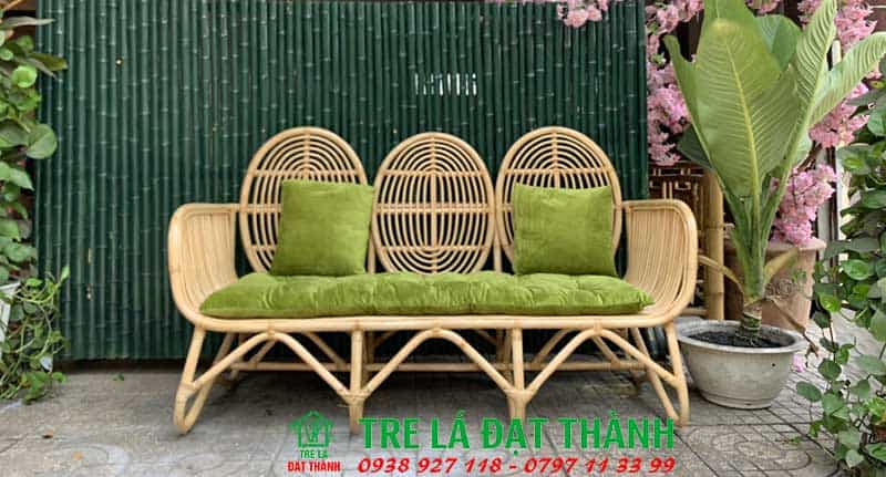 cửa h&agrave;ng b&aacute;n b&agrave;n ghế m&acirc;y ngo&agrave;i trời