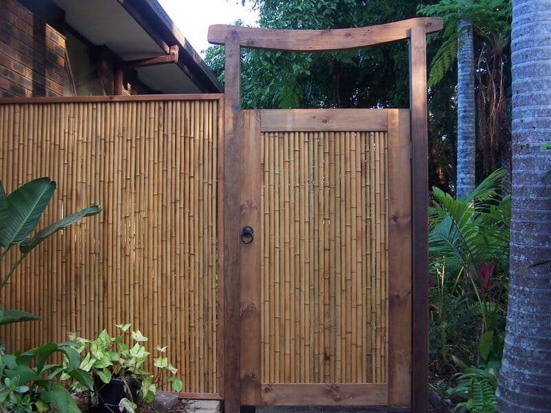 cửa tre cửa tre