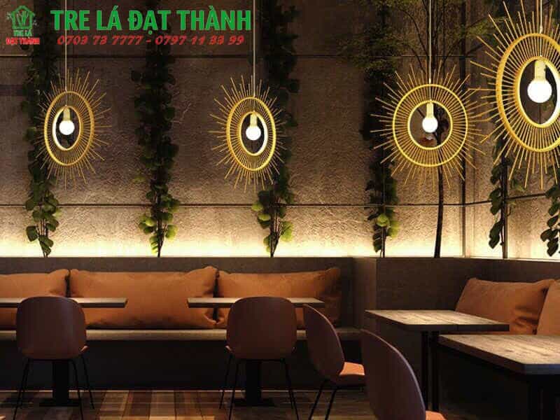 Đ&egrave;n Tre Mặt Trời Ngo&agrave;i