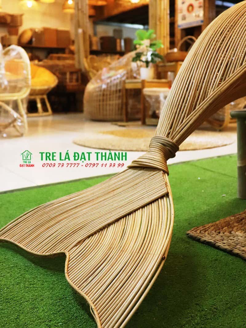 đ&egrave;n c&aacute; m&acirc;y tre đan