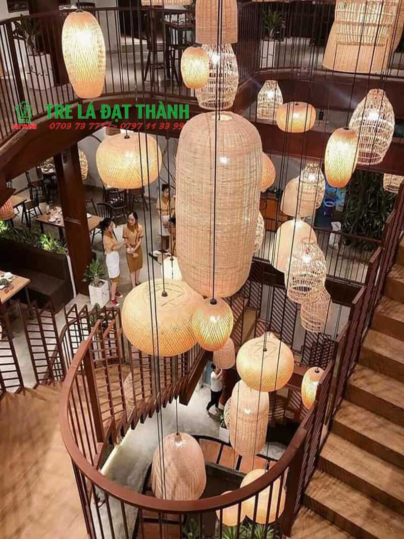 đ&egrave;n ch&ugrave;m m&acirc;y tre