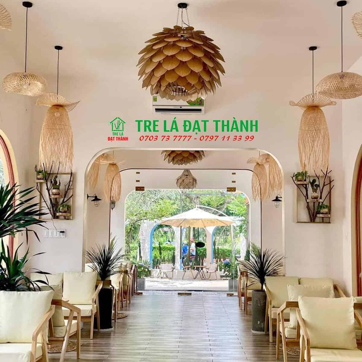 đ&egrave;n con sứa