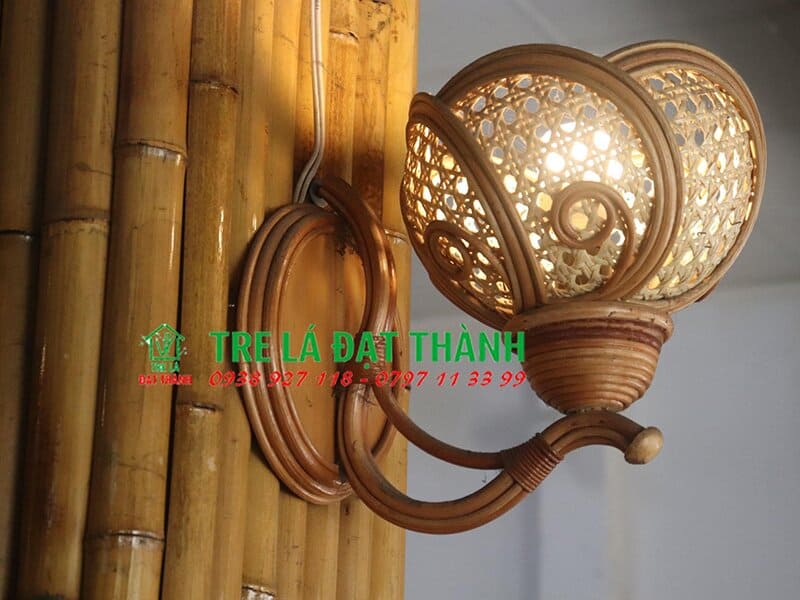 Đ&egrave;n Hoa Ốp Tường M&acirc;y Tre Đan