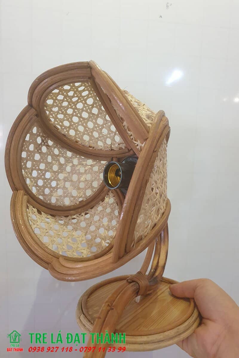 Đ&egrave;n Hoa Ốp Tường M&acirc;y Tre Đan