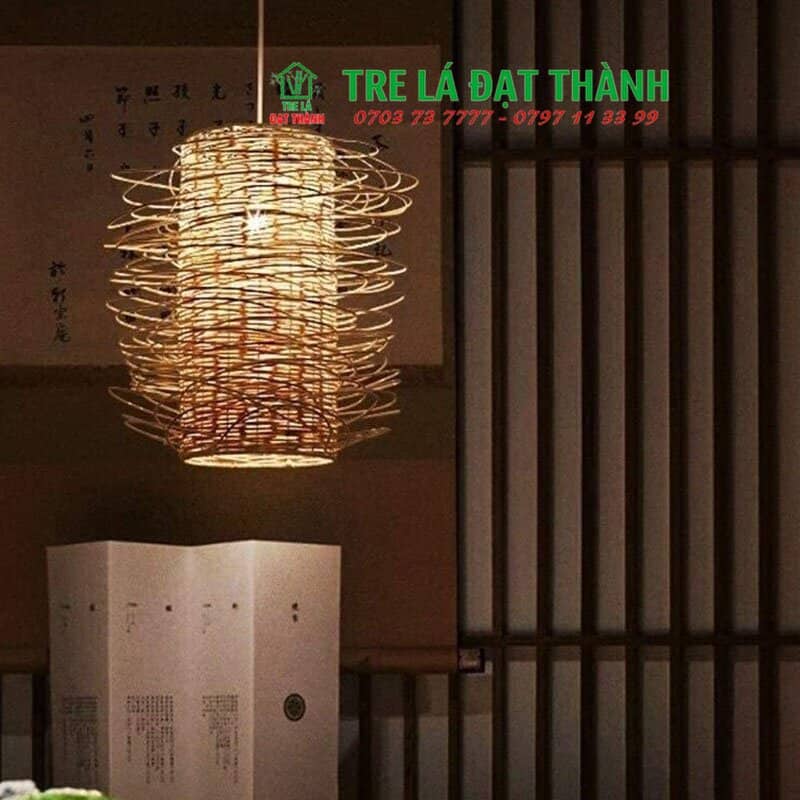Đ&egrave;n Lốc Xo&aacute;y Đứng