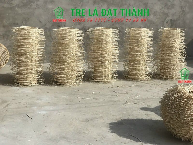 Đ&egrave;n Lốc Xo&aacute;y Đứng