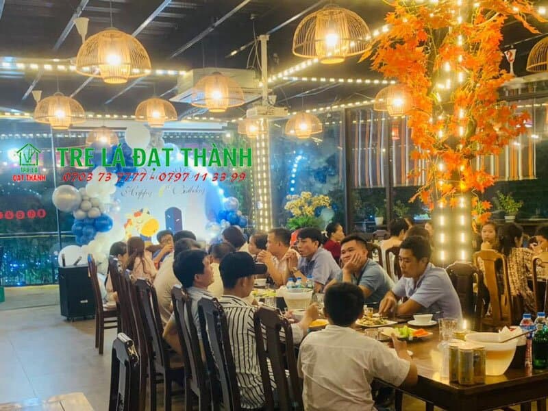 Đ&egrave;n Quả L&otilde;i Trang Tr&iacute; Bằng Tre