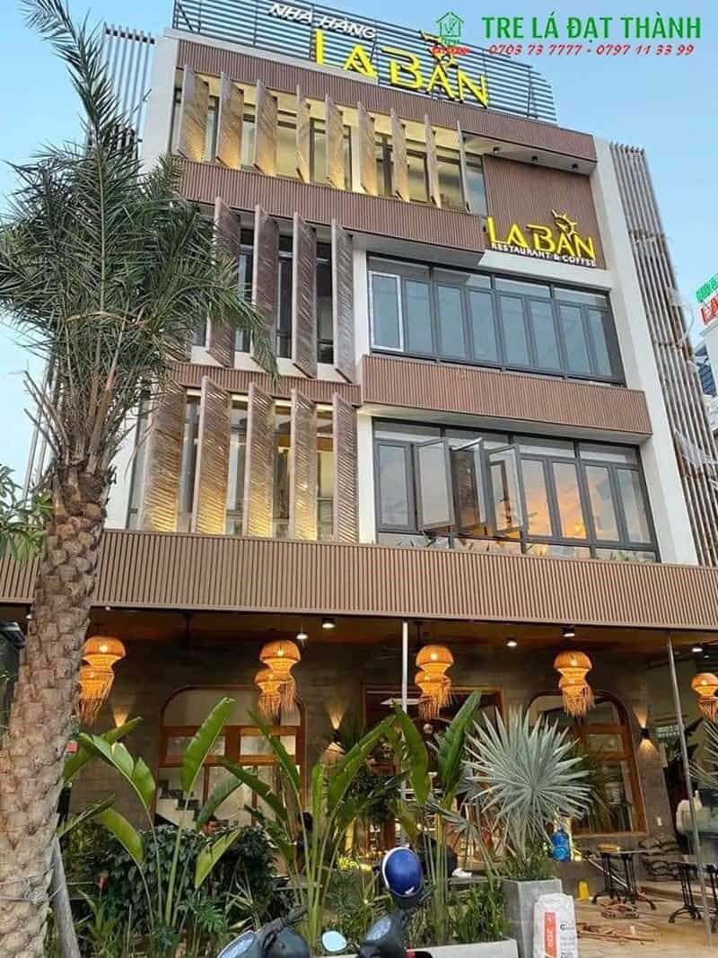 Đ&egrave;n Sứa M&acirc;y Tre