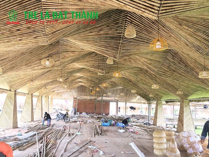Lồng Đ&egrave;n Cầu Ch&eacute;o Bằng M&acirc;y Tre