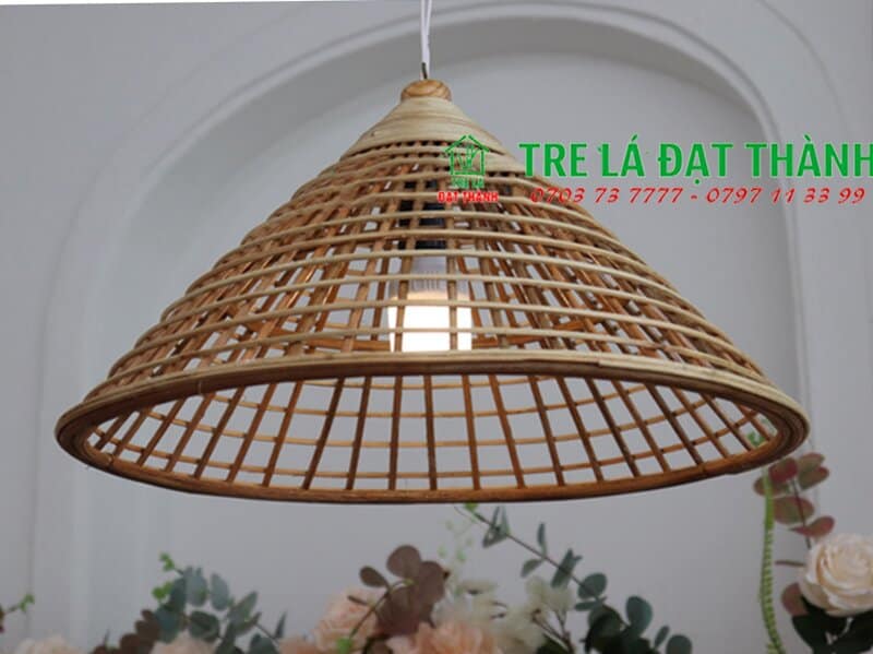 n&oacute;n l&aacute; trang tr&iacute; đ&egrave;n
