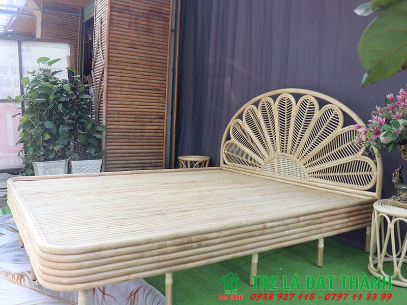 giường ngủ bằng mây giá rẻ