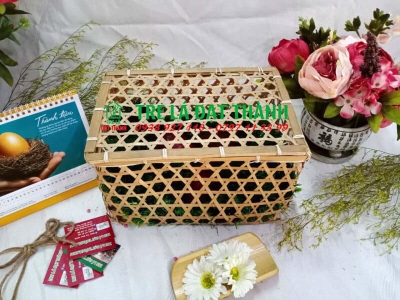 hộp qu&agrave; m&acirc;y tre đan