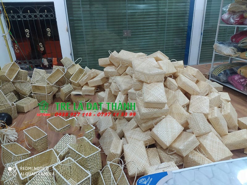 hộp qu&agrave; m&acirc;y tre đan HQMTD002