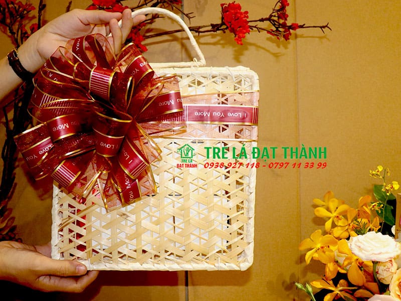 hộp qu&agrave; m&acirc;y tre đan HQMTD004