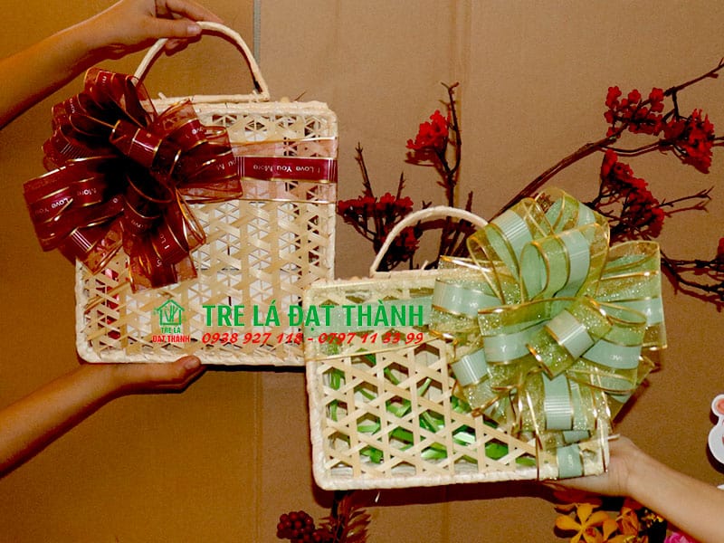 hộp qu&agrave; m&acirc;y tre đan HQMTD004