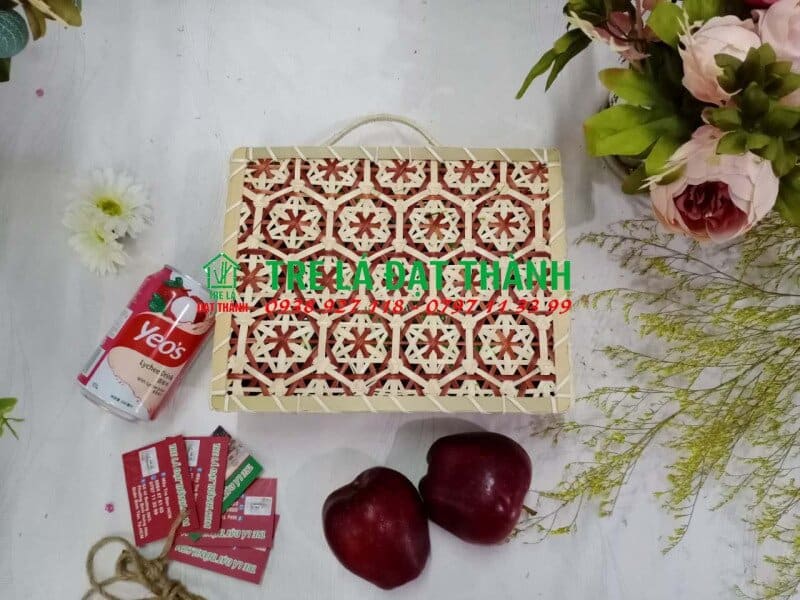 hộp qu&agrave; m&acirc;y tre đan HQMTD007