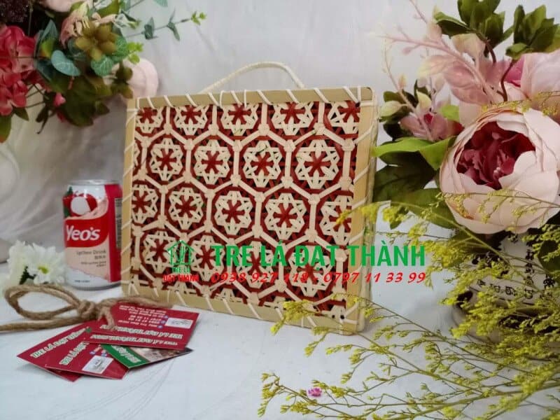 hộp qu&agrave; m&acirc;y tre đan HQMTD007
