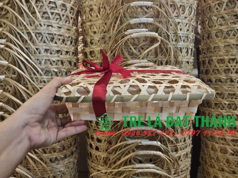 hộp qu&agrave; m&acirc;y tre đan HQMTD014