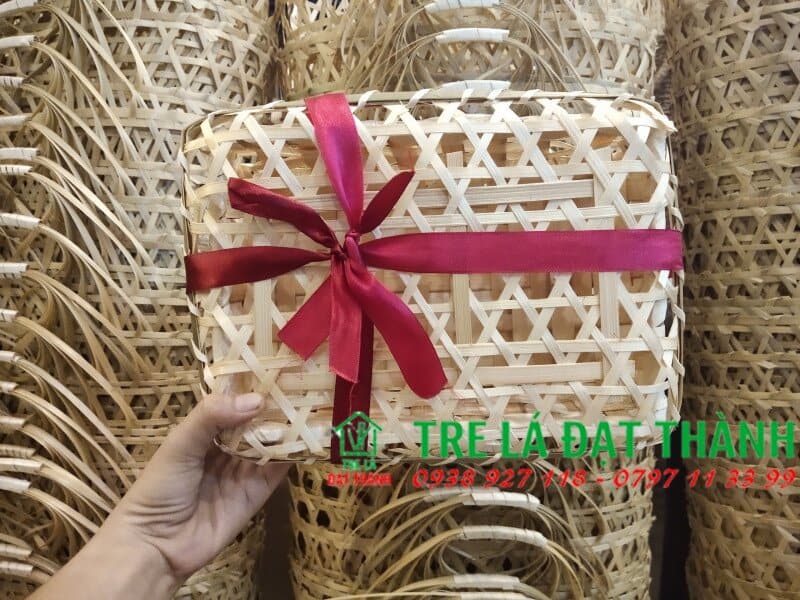 hộp qu&agrave; m&acirc;y tre đan HQMTD014