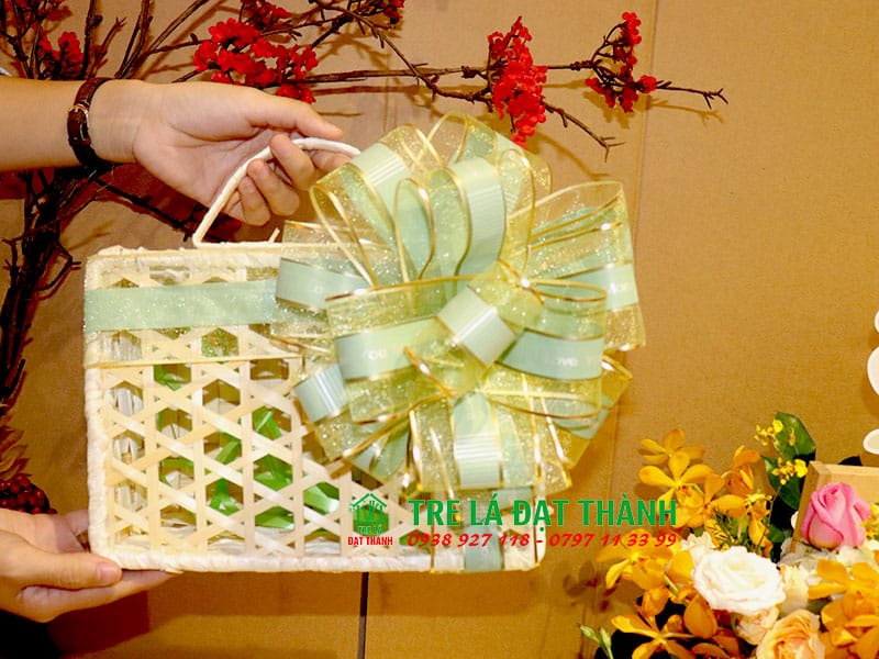 hộp qu&agrave; m&acirc;y tre đan HQMTD016