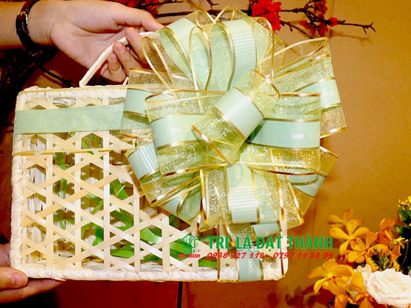 hộp qu&agrave; m&acirc;y tre đan HQMTD016