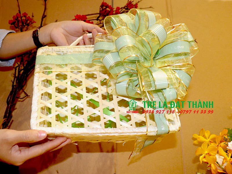 hộp qu&agrave; m&acirc;y tre đan HQMTD016