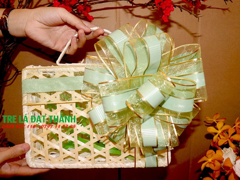 hộp qu&agrave; m&acirc;y tre đan HQMTD016