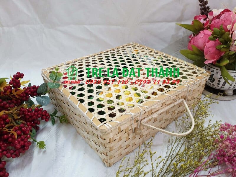 hộp qu&agrave; m&acirc;y tre đan HQMTD017