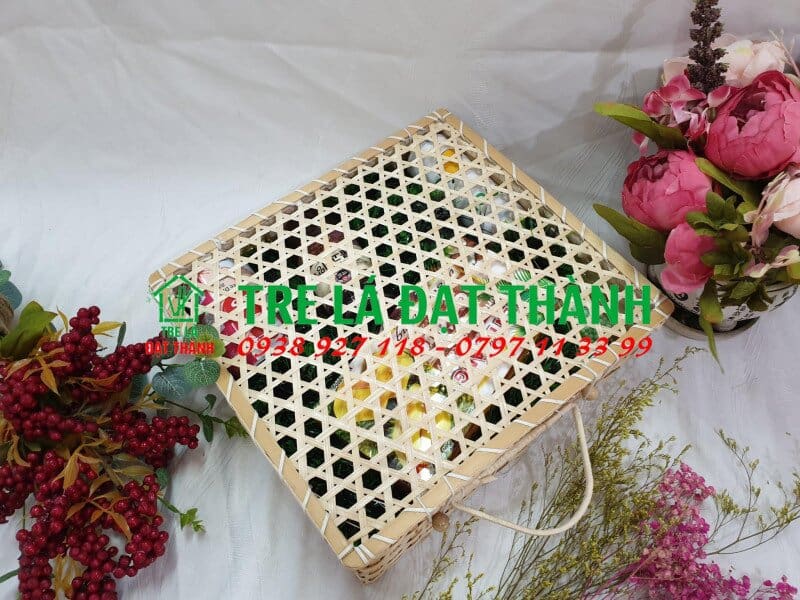 hộp qu&agrave; m&acirc;y tre đan HQMTD017