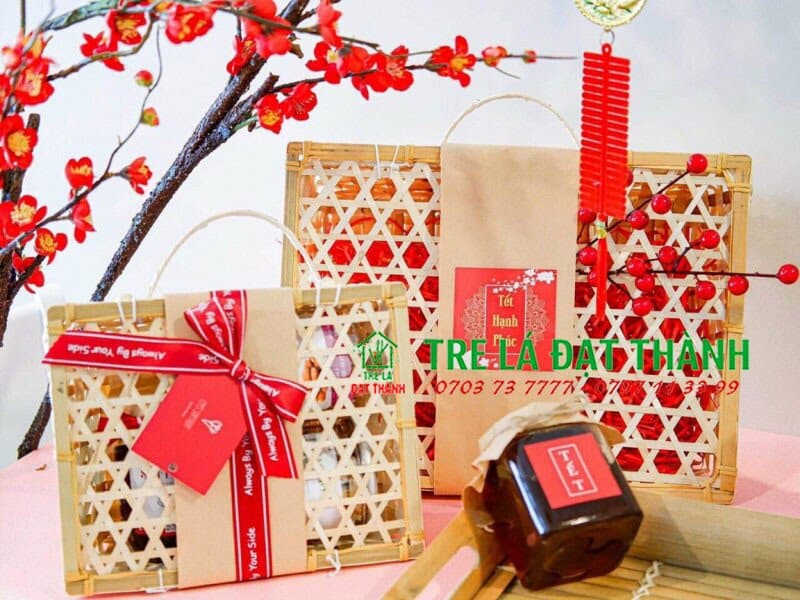 hộp qu&agrave; m&acirc;y tre đan HQMTD017