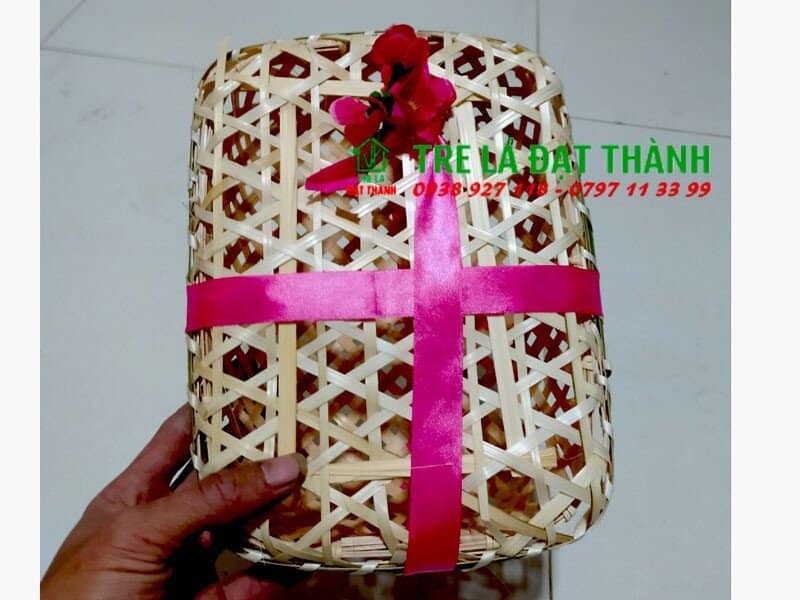 hộp qu&agrave; m&acirc;y tre đan HQMTD018