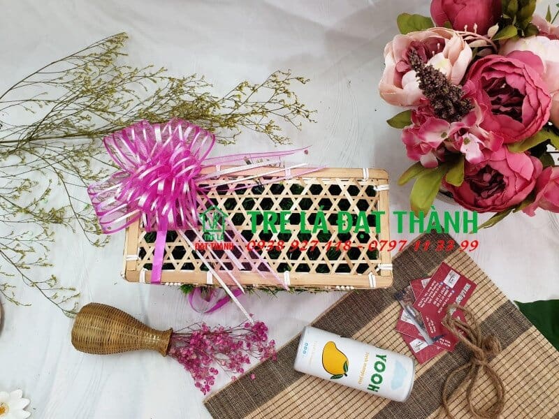hộp qu&agrave; m&acirc;y tre đan HQMTD019