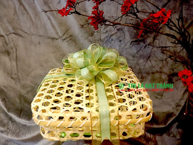 hộp qu&agrave; m&acirc;y tre đan HQMTD020