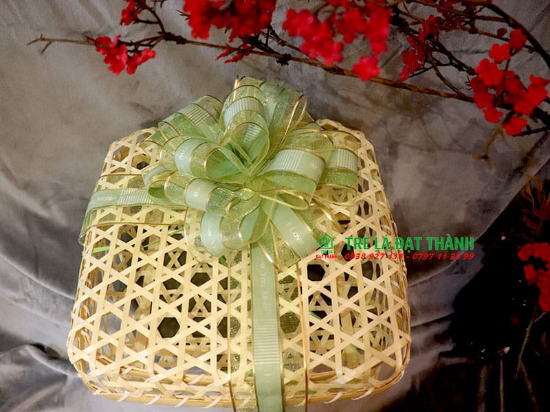 hộp qu&agrave; m&acirc;y tre đan HQMTD020