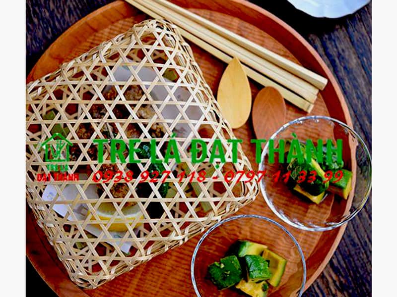 hộp qu&agrave; m&acirc;y tre đan HQMTD020