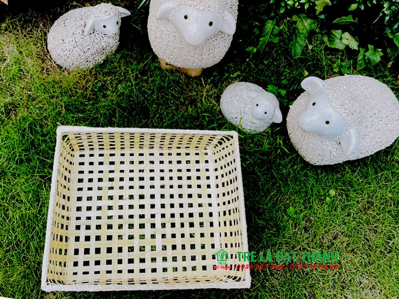 hộp qu&agrave; m&acirc;y tre đan HQMTD022