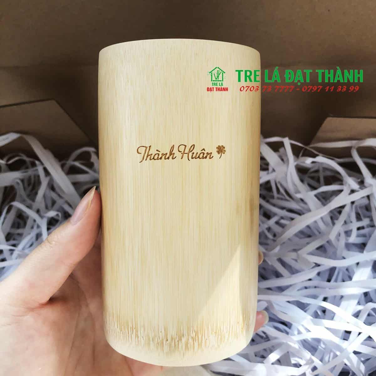 Cốc tre khắc t&ecirc;n