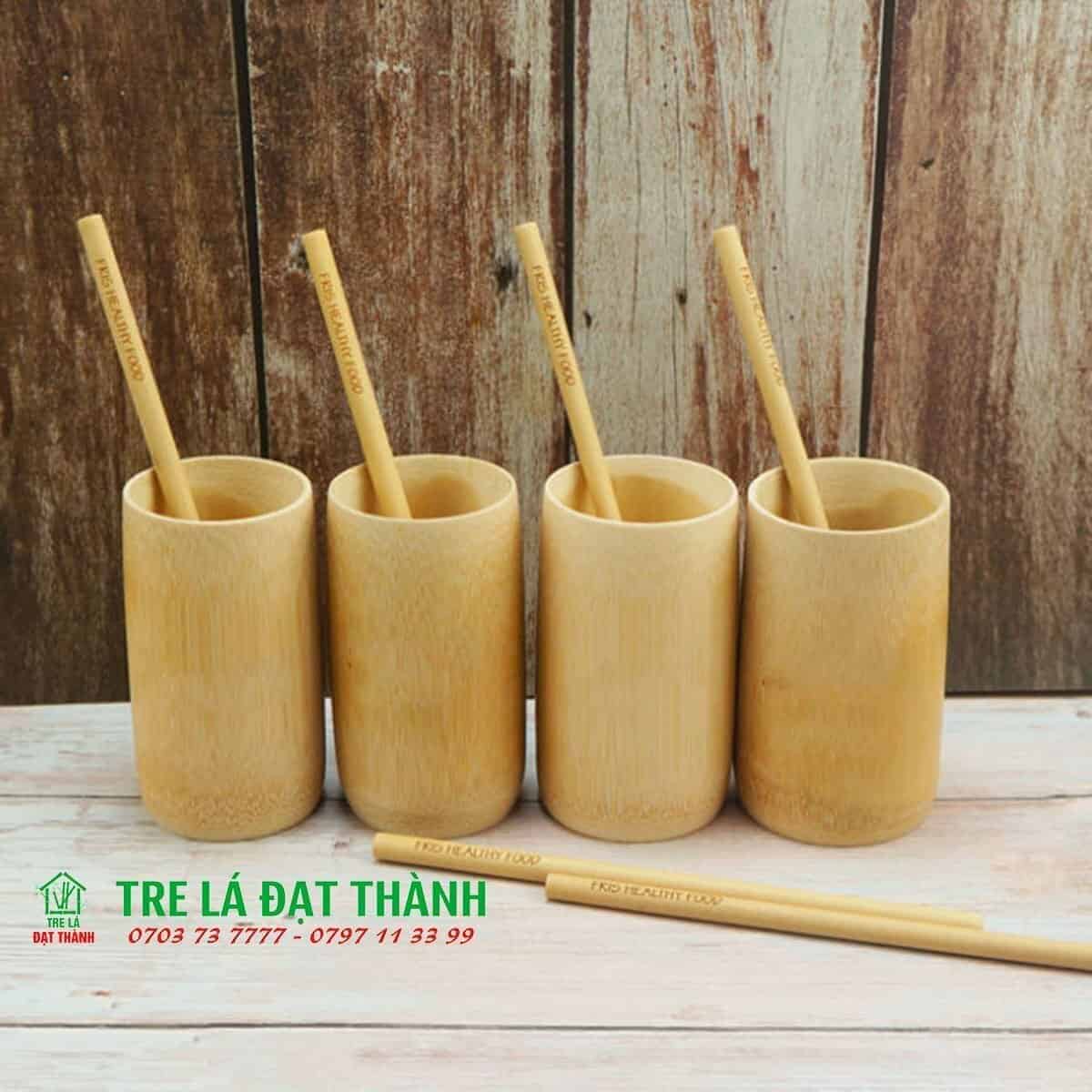 Cốc tre uống nước