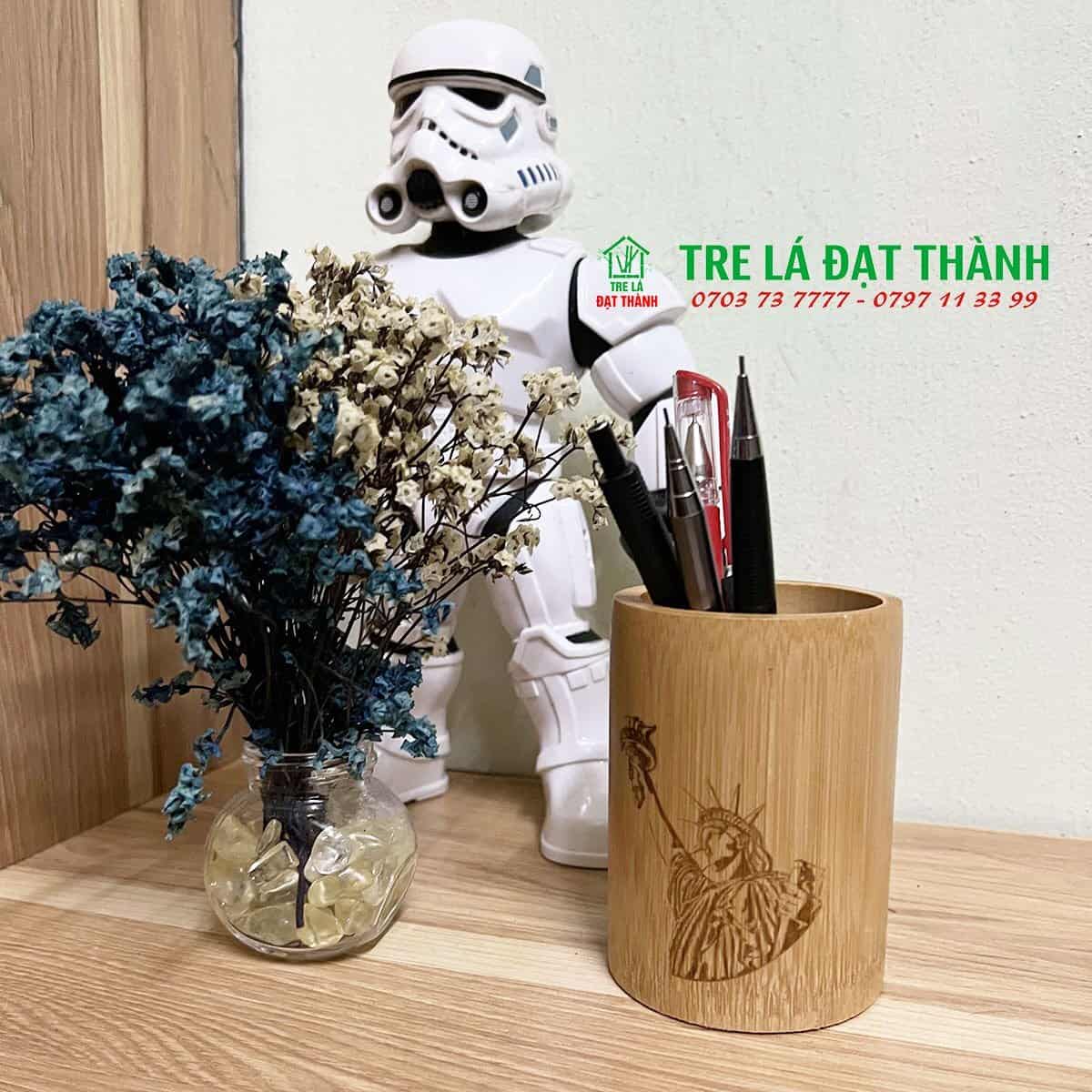 Mua ống đựng bút bằng tre