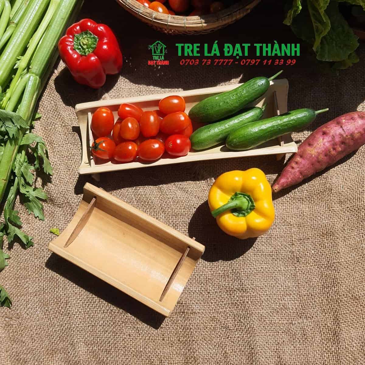 ống tre đựng đồ ăn