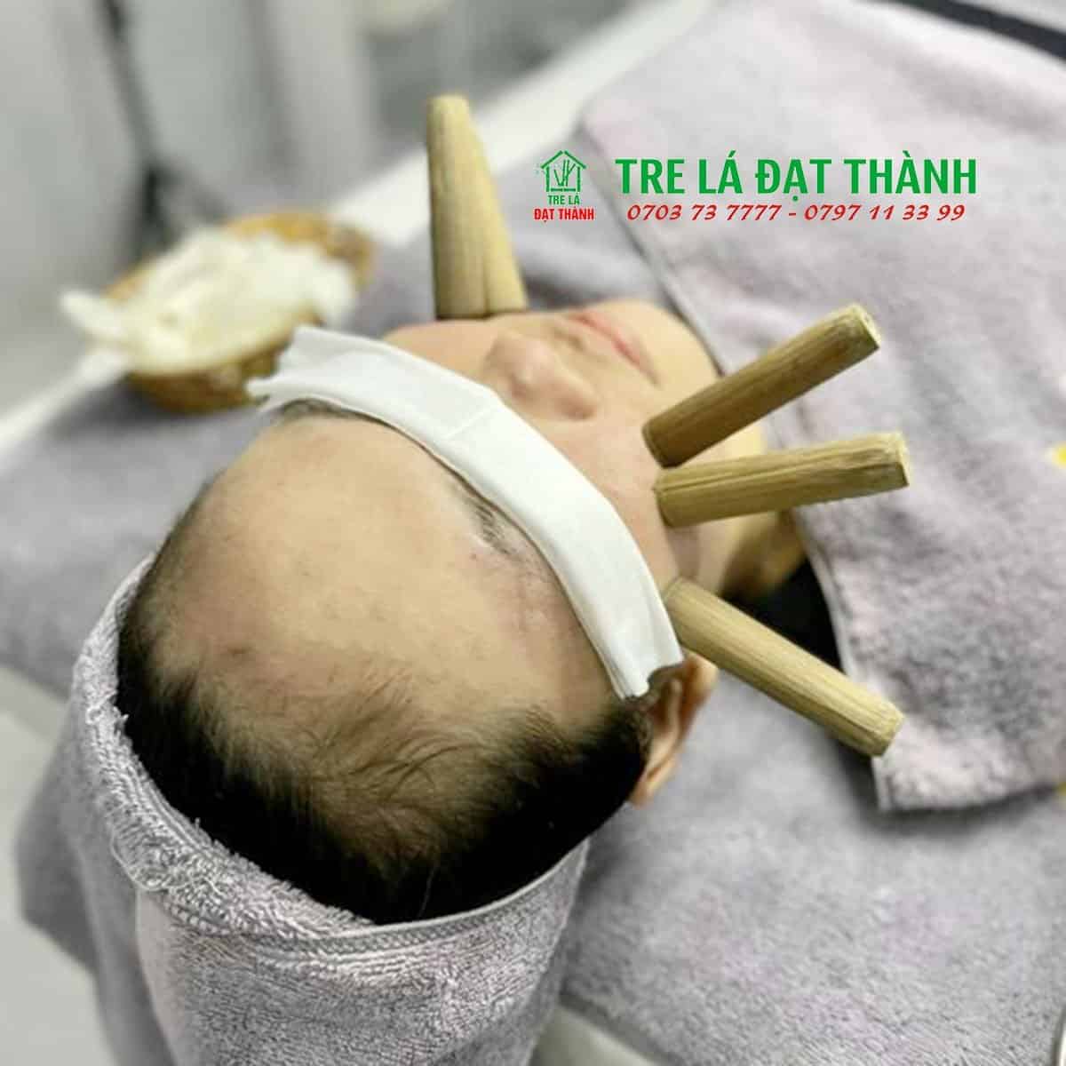ống tre nặn mụn