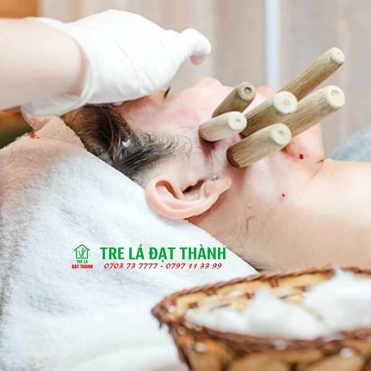 ống tre nặn mụn