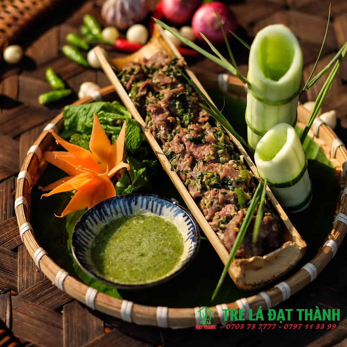 ống tre nướng thịt