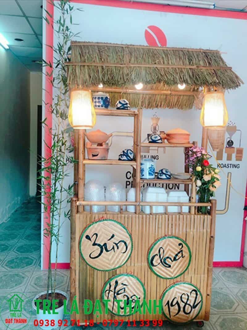 quầy b&aacute;n h&agrave;ng bằng tre