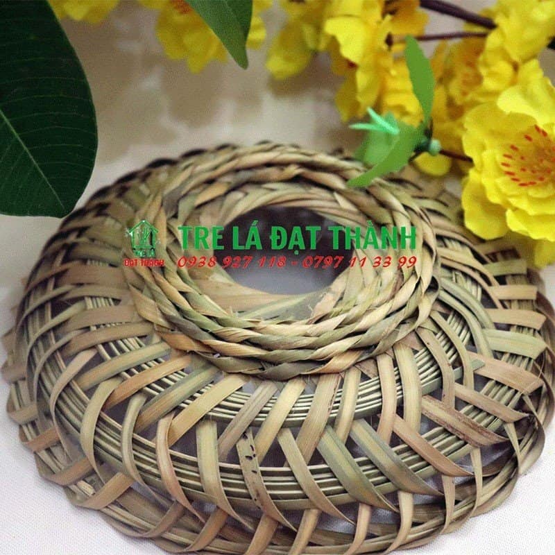 rế tre lót nồi